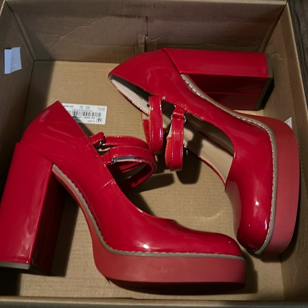 Steve Madden Red Riding Hood block heels